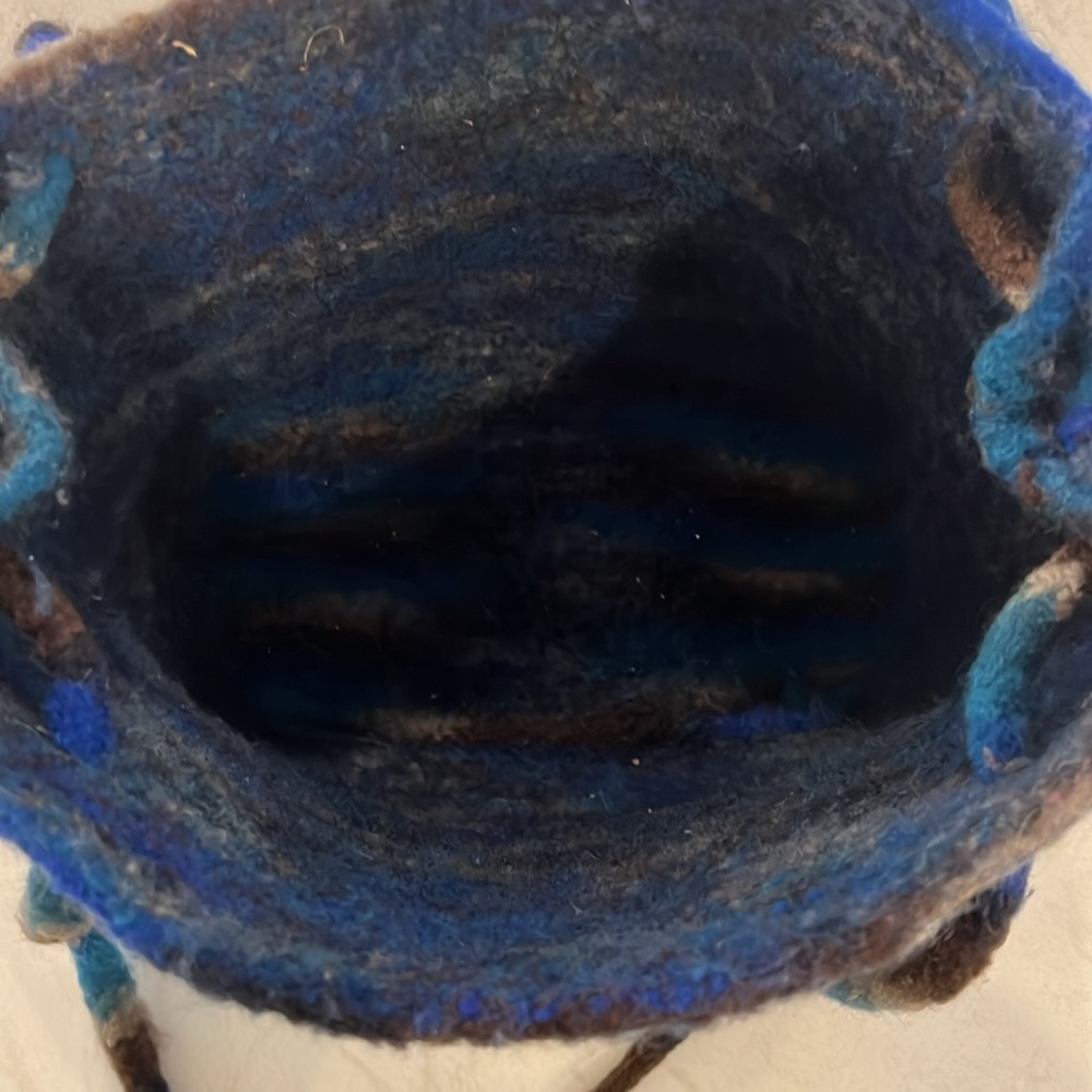 Felted wool bag - Picture 3 of 5